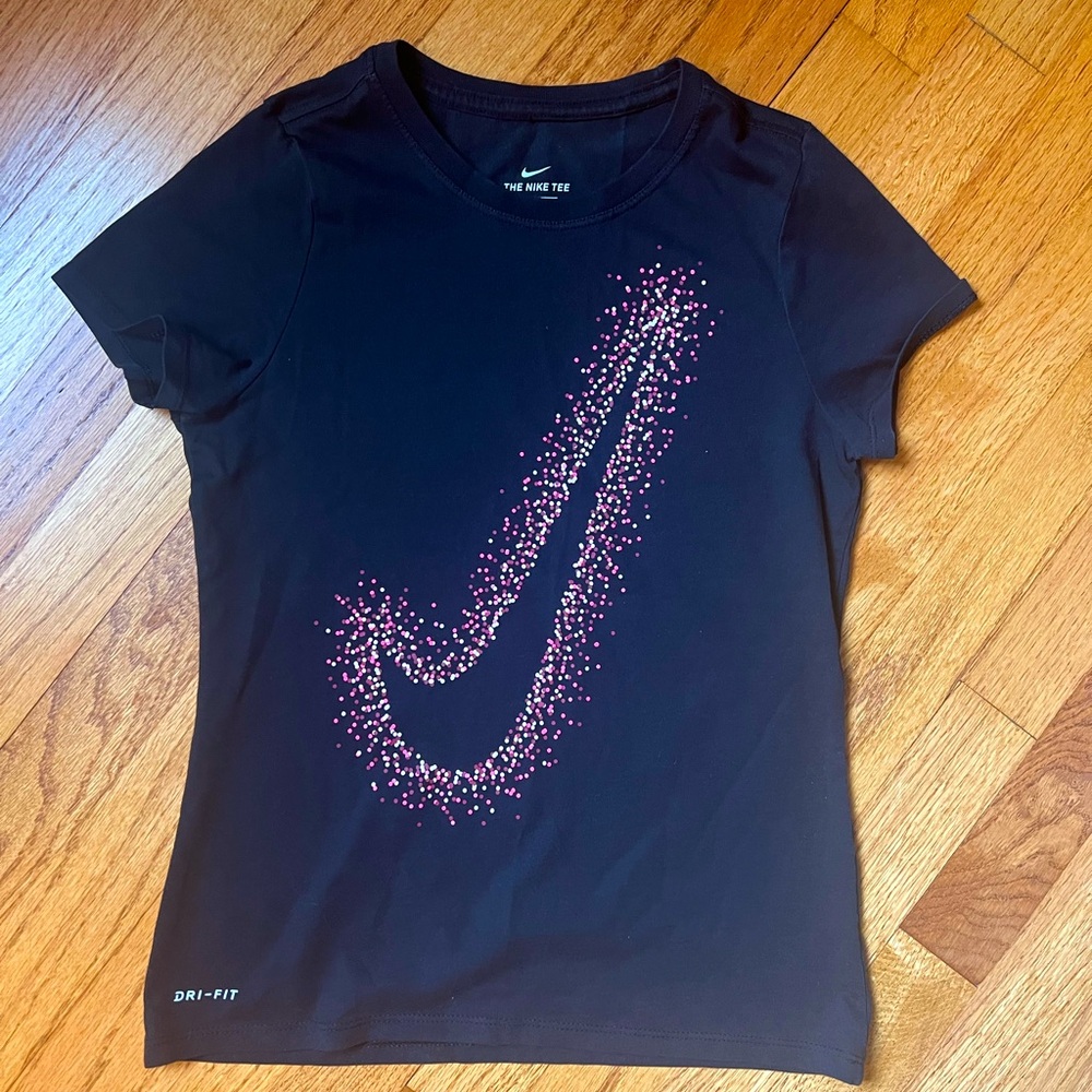 Nike t-shirt, dri-fit, size youth large, black